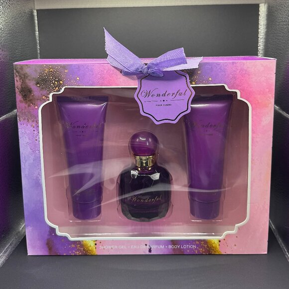 Wonderful Pour Femme 3-Piece Gift Set: Eau de Parfum, Shower Gel & Body … - Picture 1 of 5